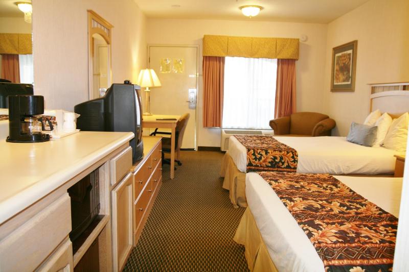 Double Room with Two Double Beds - Non-Smoking image 3