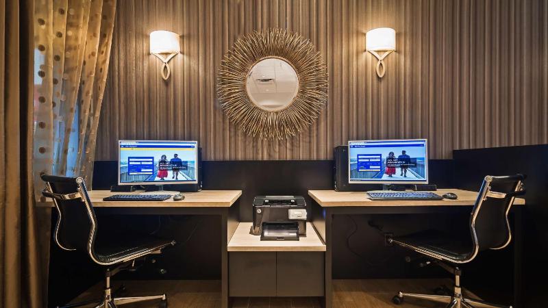 Best Western Plus Hollywood/Aventura - image 2
