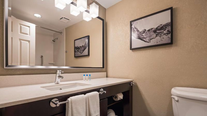 Best Western Plus Hollywood/Aventura - image 8