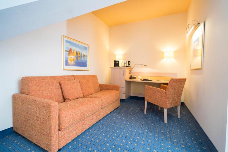 Deluxe Single Room image 1