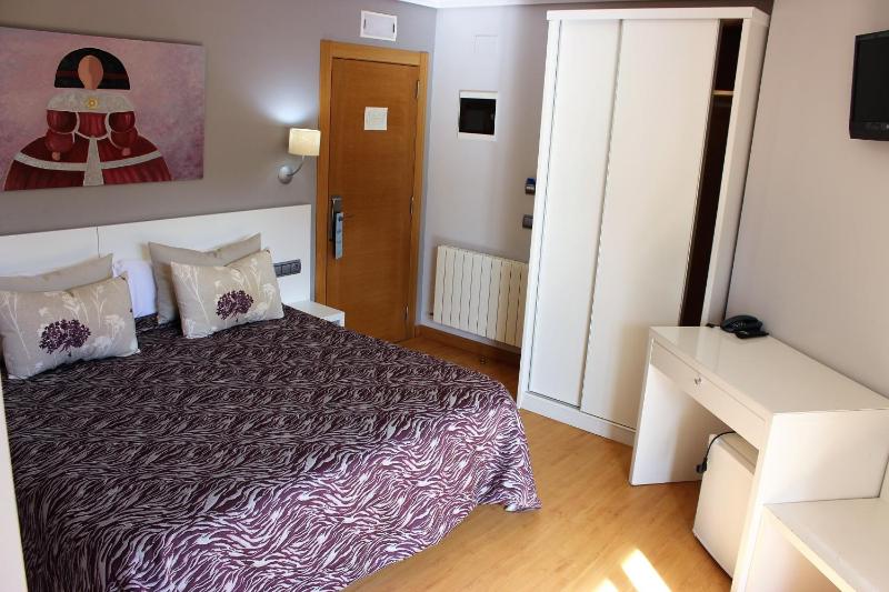 Double or Twin Room image 1