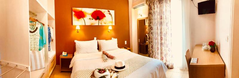 Deluxe Double Room image 2