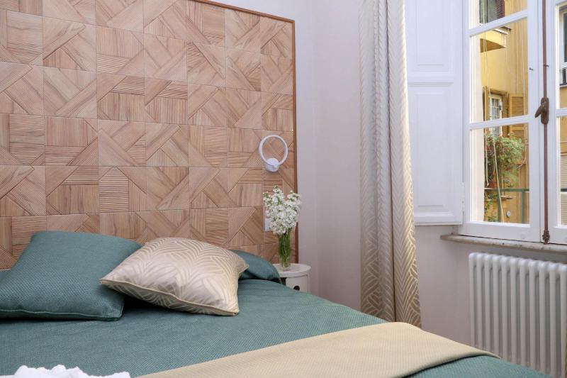 Two-Bedroom Apartment (4 Adults) - V. San Giovanni in Laterano 250 image 3