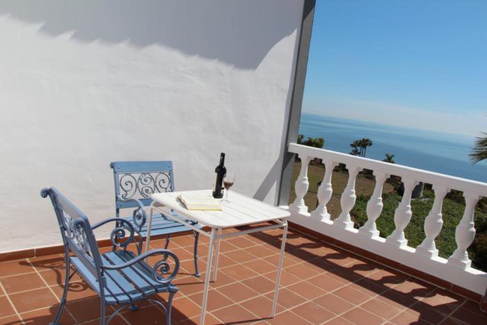 Apartment with Terrace image 3
