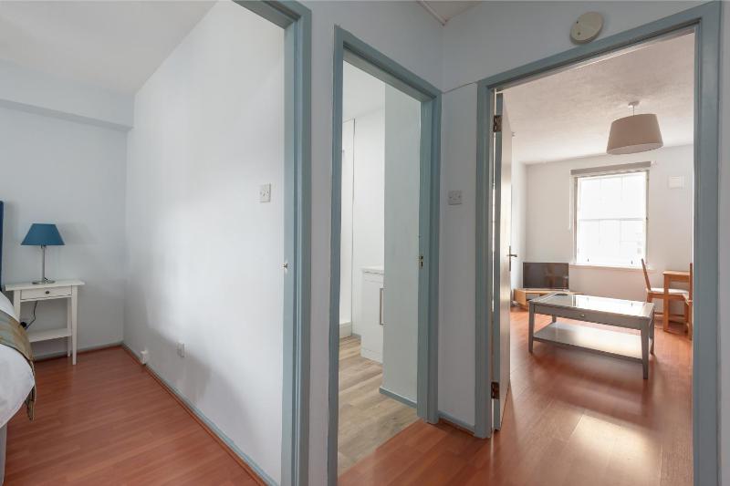 Apartment image 3