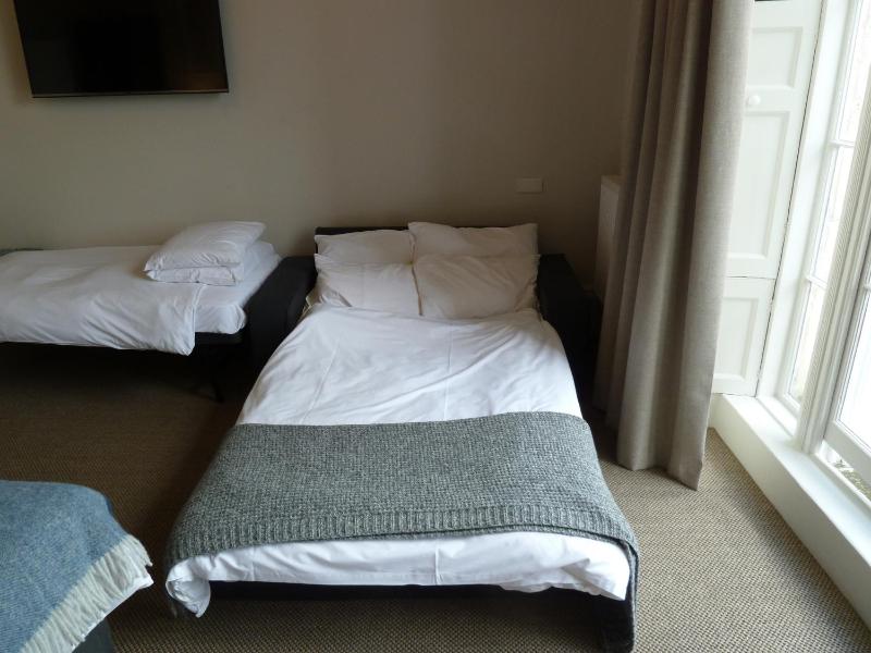 Quadruple Room image 3