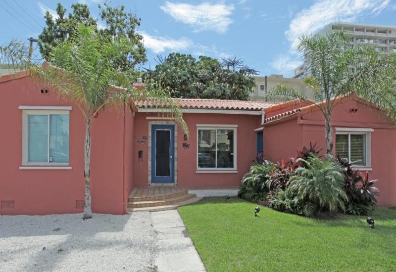 Three-Bedroom House image 4