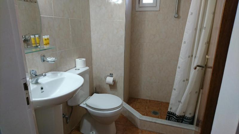 Triple Room image 2