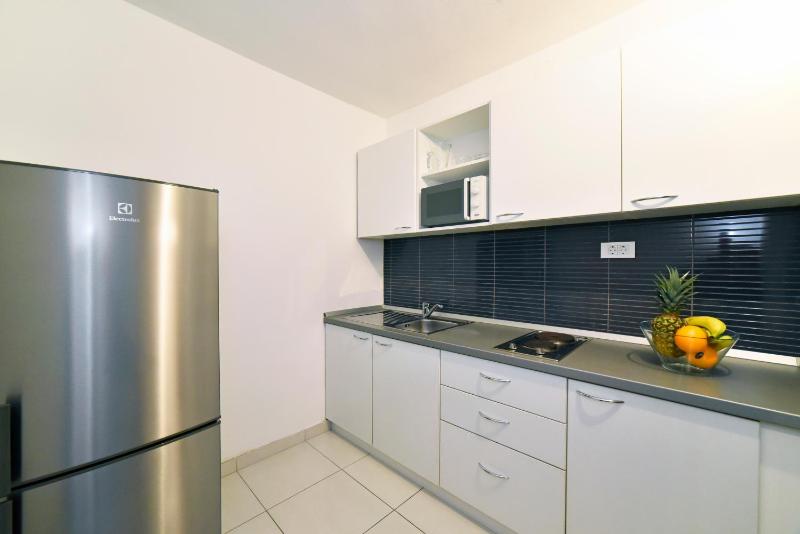 Studio (4 Adults) image 2