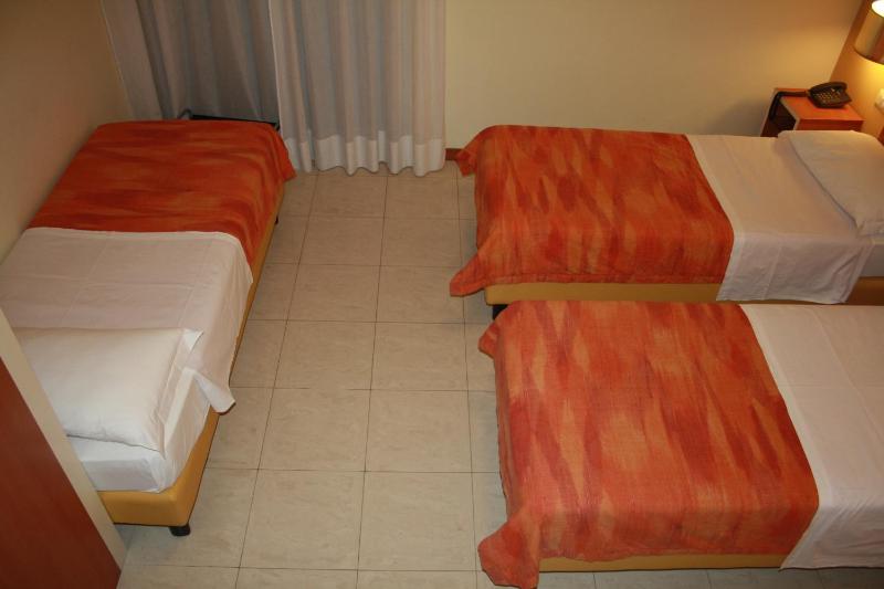 Triple Room with Balcony image 2