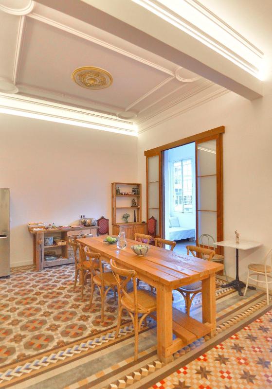 Hostal Girona - image 14