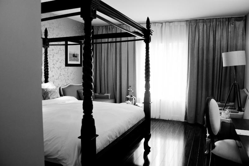 Double Room image 2