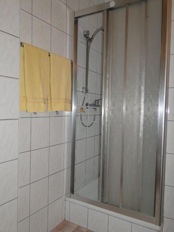 Single Room image 4
