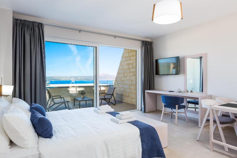 Standard Studio with Sea View  image 2