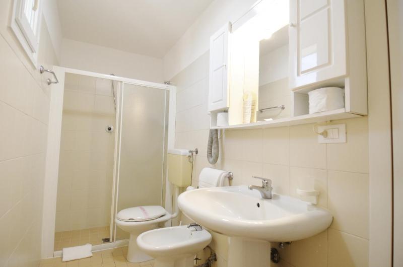 Superior Double Room image 2