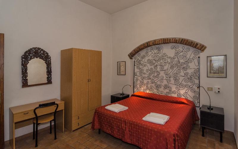 Quadruple Room image 4