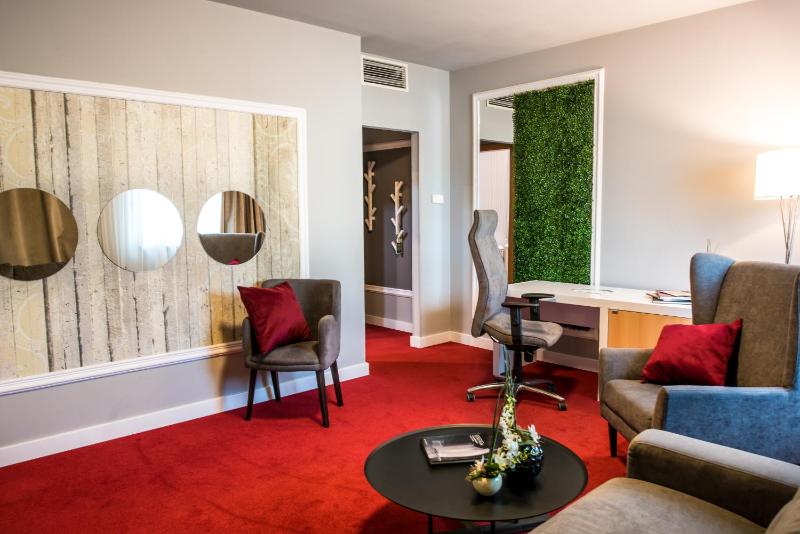 Executive Double Room image 1