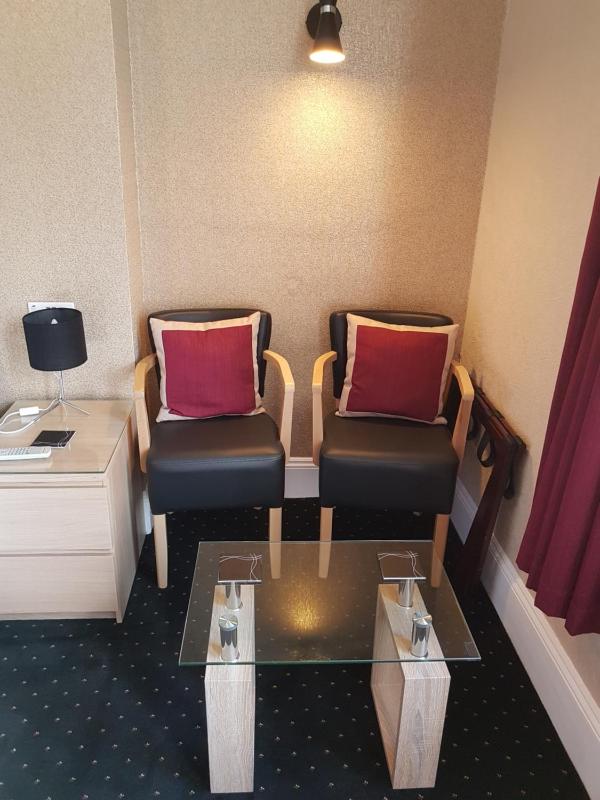 Grosvenor House Hotel - image 30