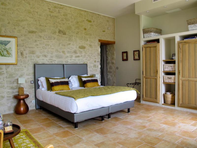 Superior Double or Twin Room with Pool View image 4