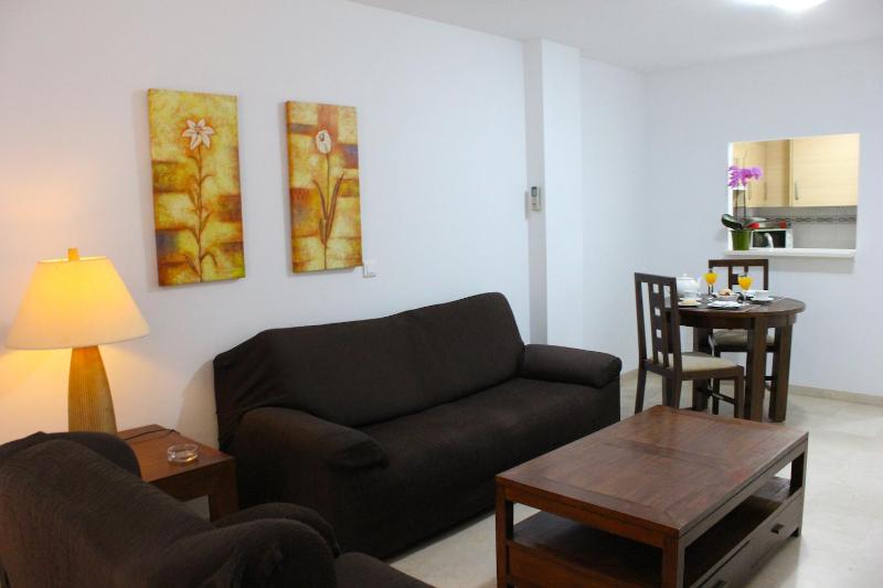 One-Bedroom Apartment image 3