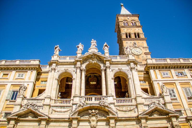 Double or Twin Room image 2