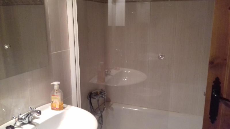 Three-Bedroom Holiday Home  image 2