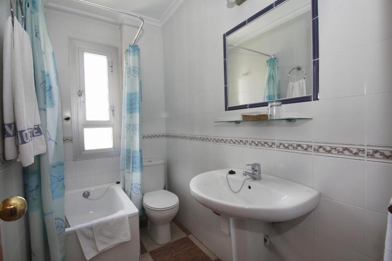 Double or Twin Room image 2