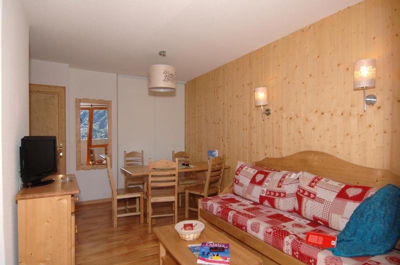 Chalet (8 Adults) image 3