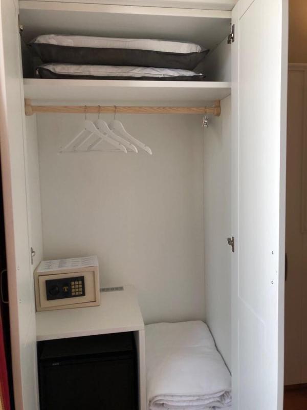 Deluxe Double Room image 3