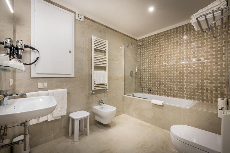 Suite image 2