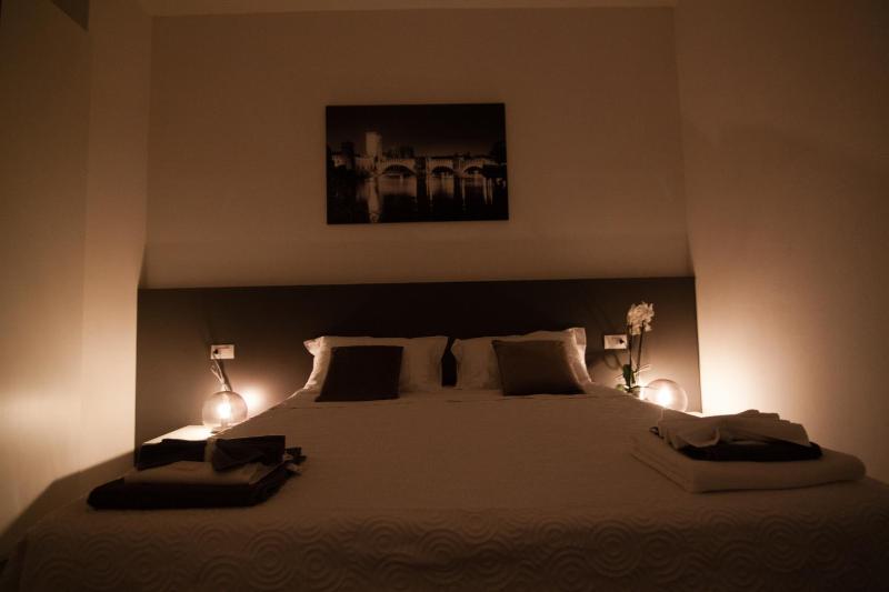 Double Room with Spa Bath image 2