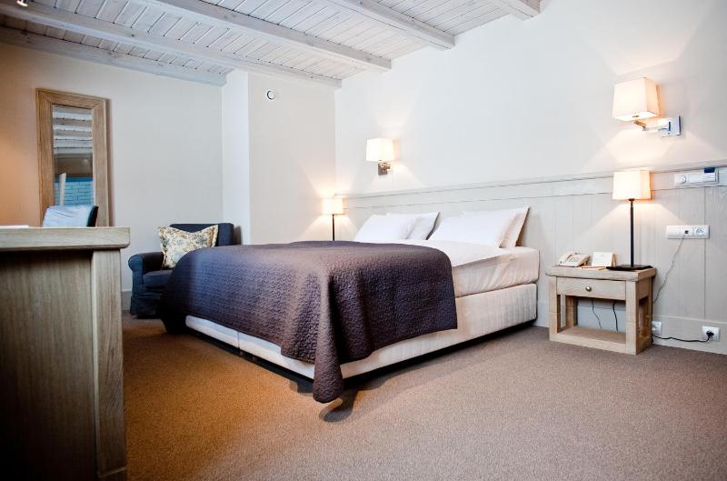 Superior Double or Twin Room image 2