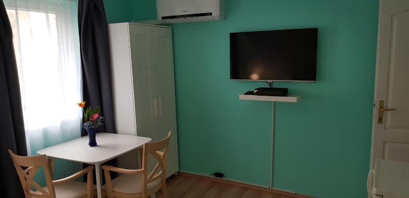 Triple Room with Bathroom image 4