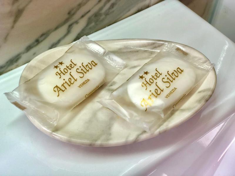 Quadruple Room image 4