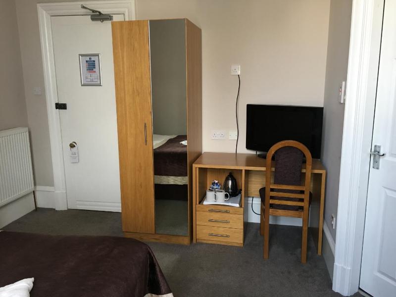 Family Room with Bathroom image 4