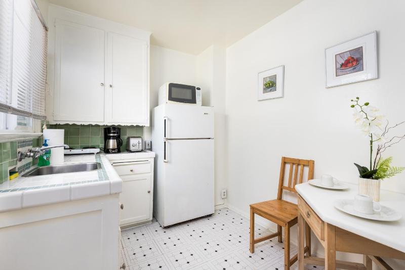 Deluxe Double or Twin Room image 2