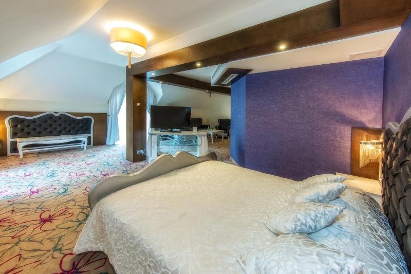 Exclusive Suite image 2
