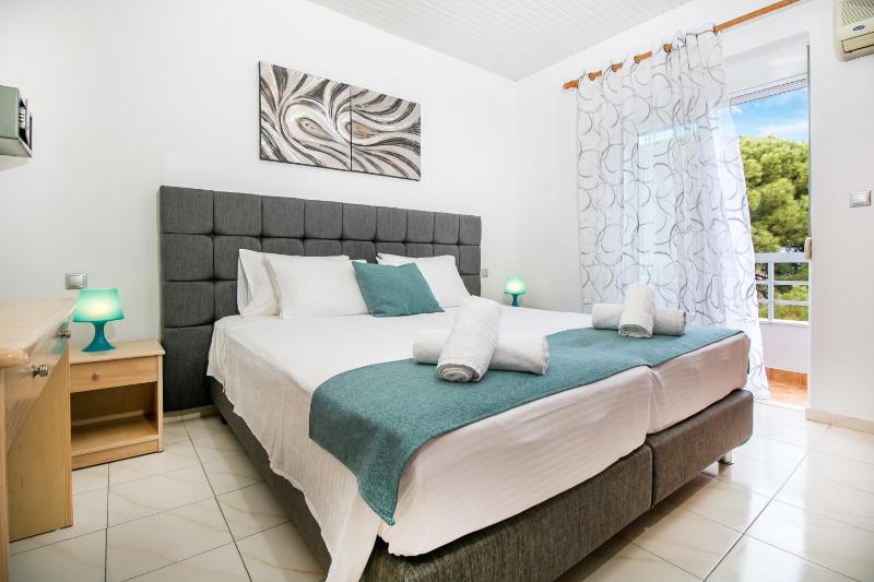 Platoni Elite Villas - image 10