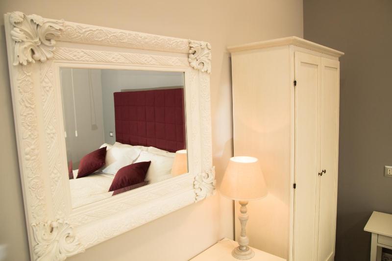 Superior Triple Room image 4