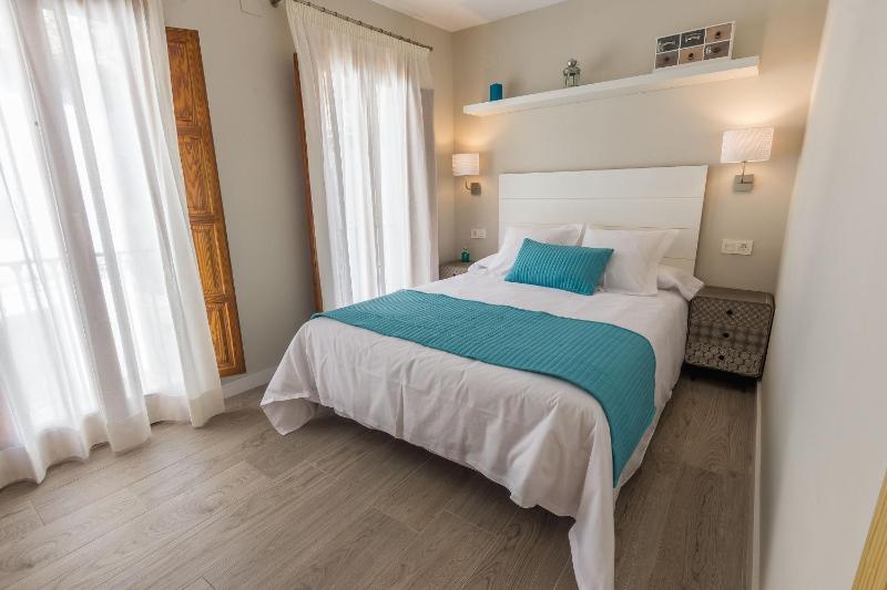Three-Bedroom Apartment image 3