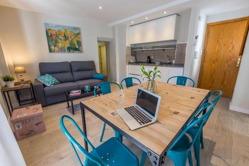 Three-Bedroom Apartment image 4