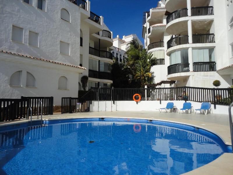 Seaview Puerta del Mar first line beach - image 15