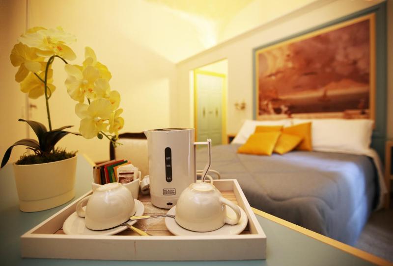 Deluxe Double Room image 4