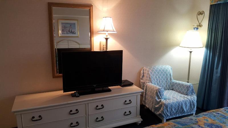 Three-Bedroom Apartment image 1