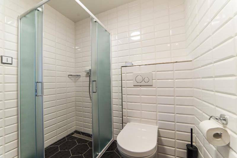 Apartment image 3