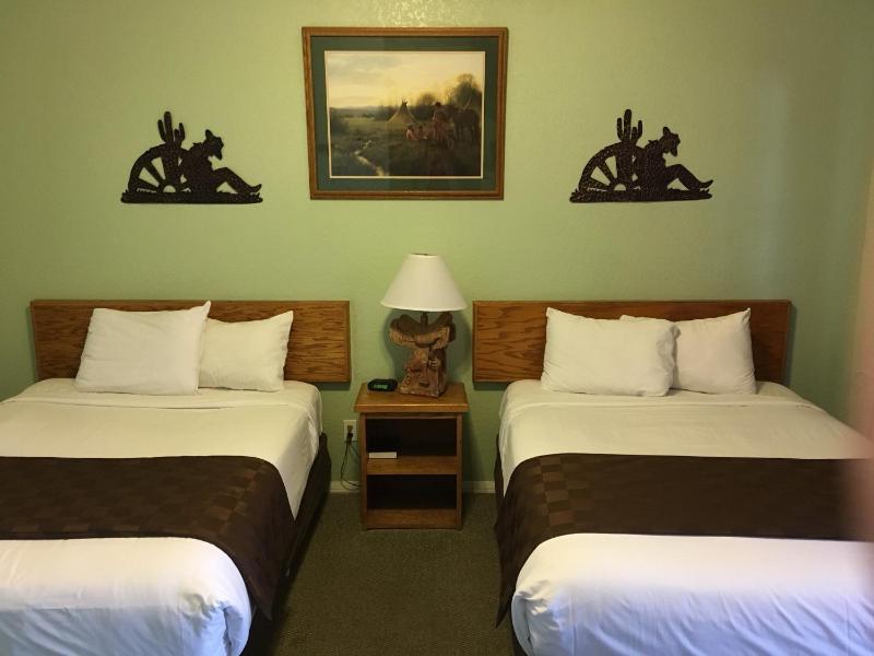 Deluxe Double Room image 3