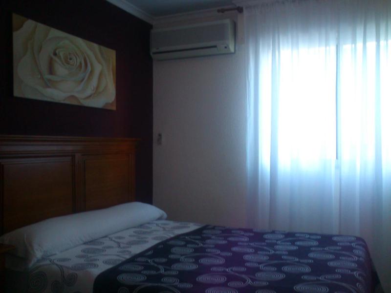 Double Room image 2