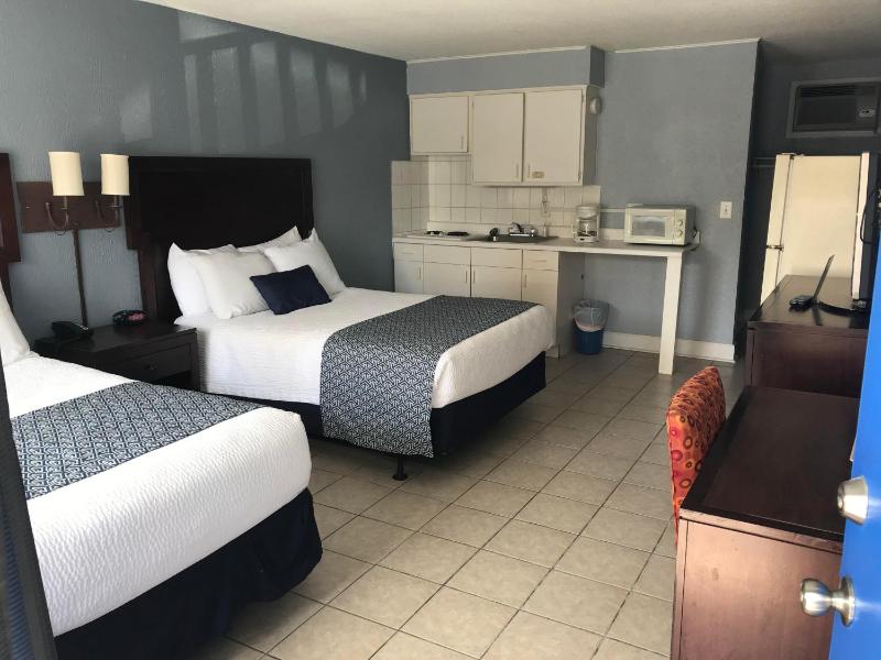 Double Room image 4