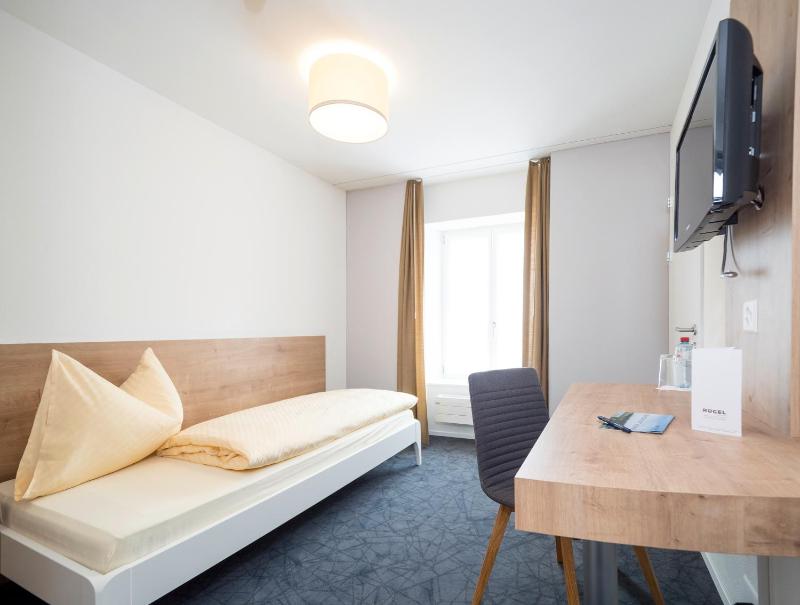 Single Room image 2