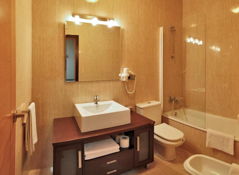 Deluxe Apartment (4 Adults) image 3